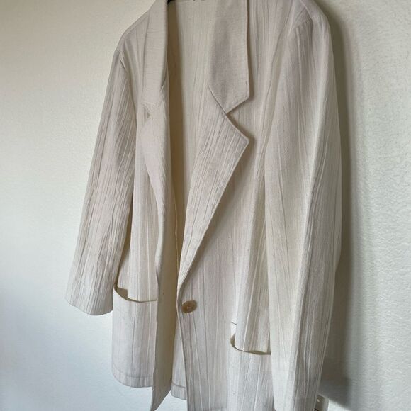 White textured blazer - Picture 5 of 8